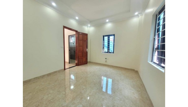 HIẾM, BÁN NHÀ KIM GIANG 60m2, 5T, ô tô, kinh doanh, VP 6 tỷ.